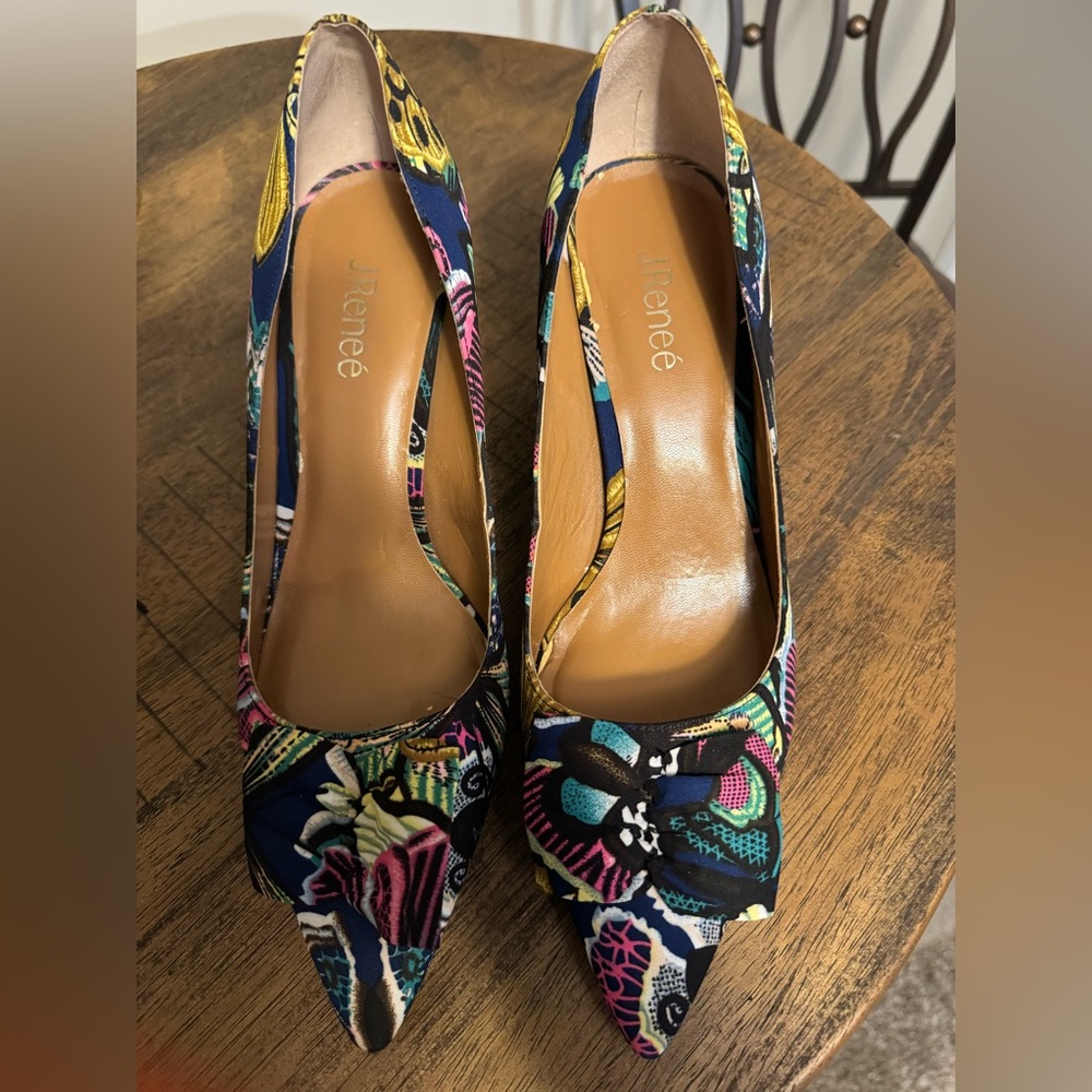 J. Renee CAMLEY Butterfly Graffi pumps